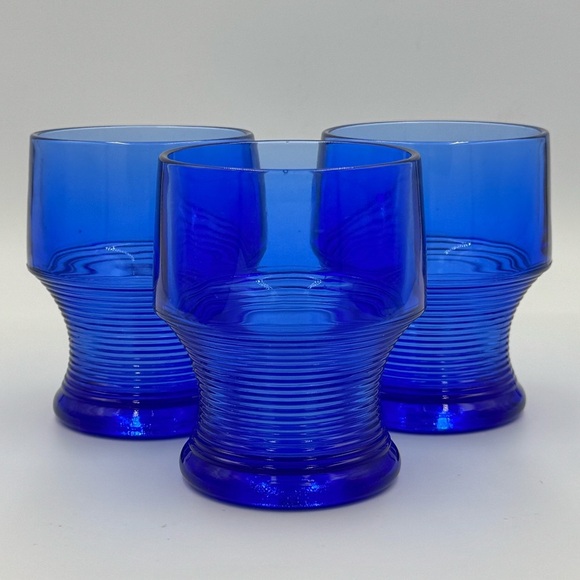 Vintage Hazel-Atlas Cobalt Blue Georgian Ribbed Design Glasses Set of 3 - Picture 1 of 5